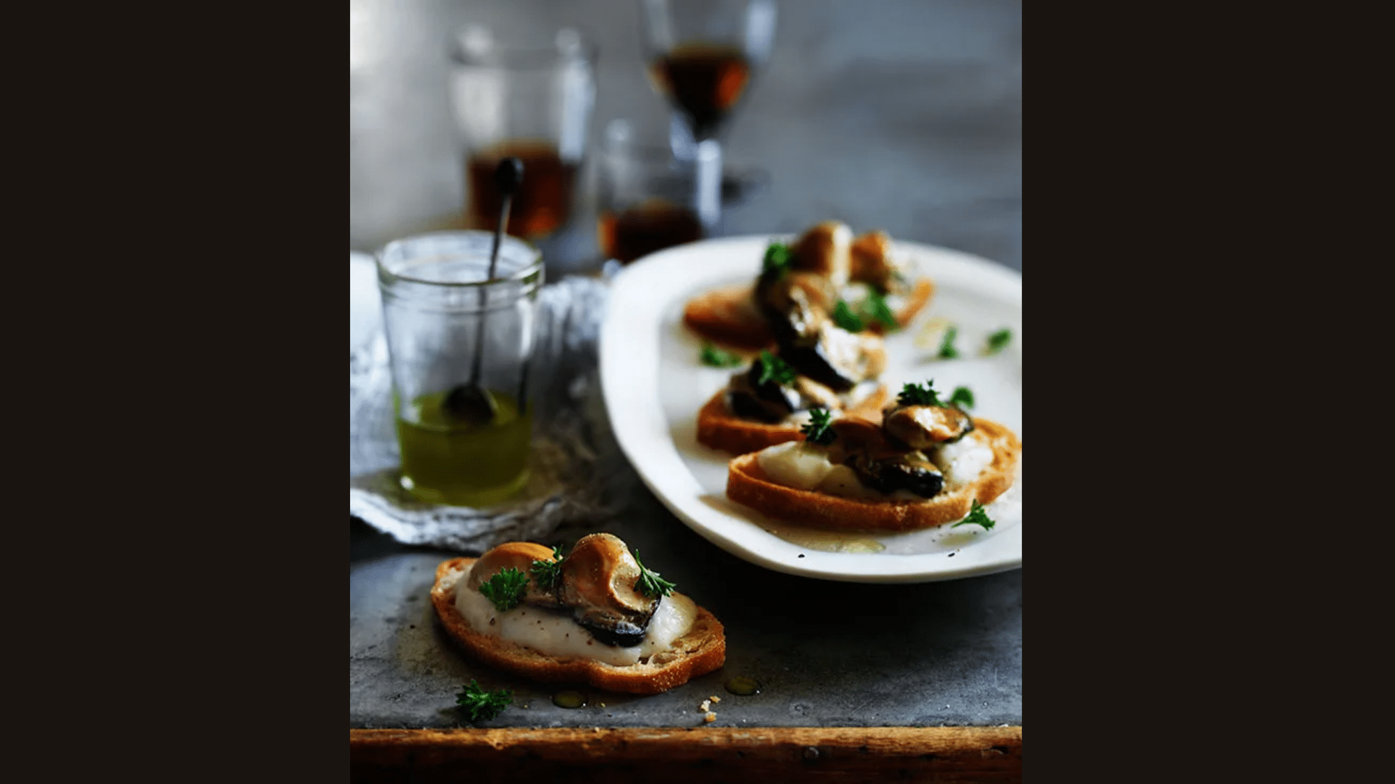Oyster_Crostini_with_Herb_Cream_Cheese